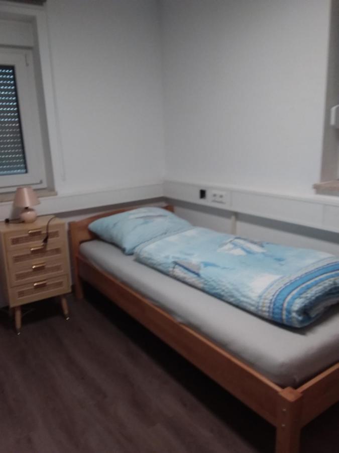 Nguyen Le 3 Schlafzimmer, 7 Bette,Dusche, 2 Wc , Kueche Ab 2 Uebernachtungen 노이킬흐 외부 사진