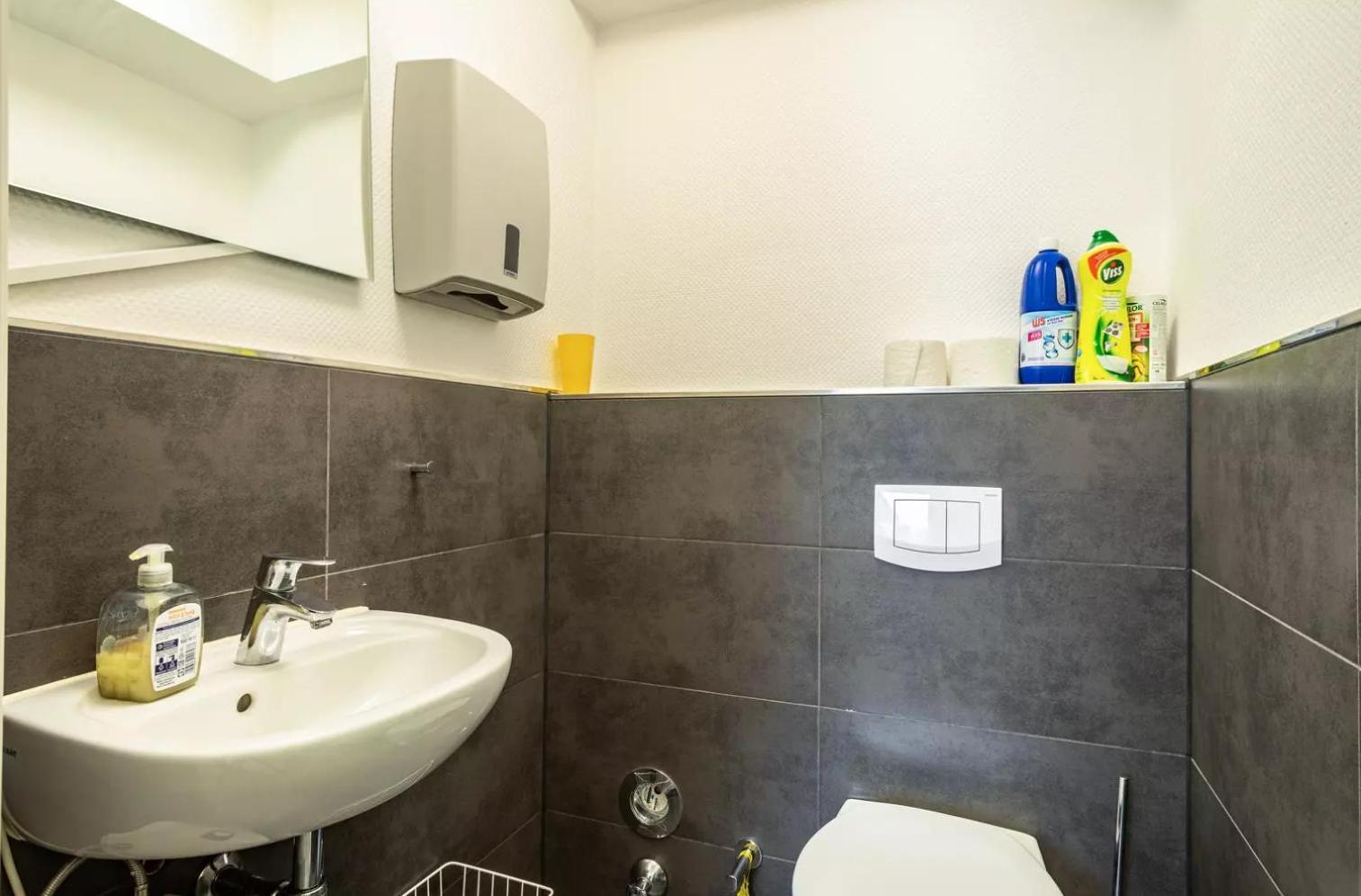 Nguyen Le 3 Schlafzimmer, 7 Bette,Dusche, 2 Wc , Kueche Ab 2 Uebernachtungen 노이킬흐 외부 사진